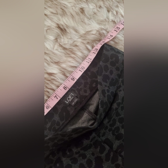 LOFT Animal Print Jegging Size L Jeggings Black Gray Leopard Knit Slim Stretch🌴 - Picture 4 of 6